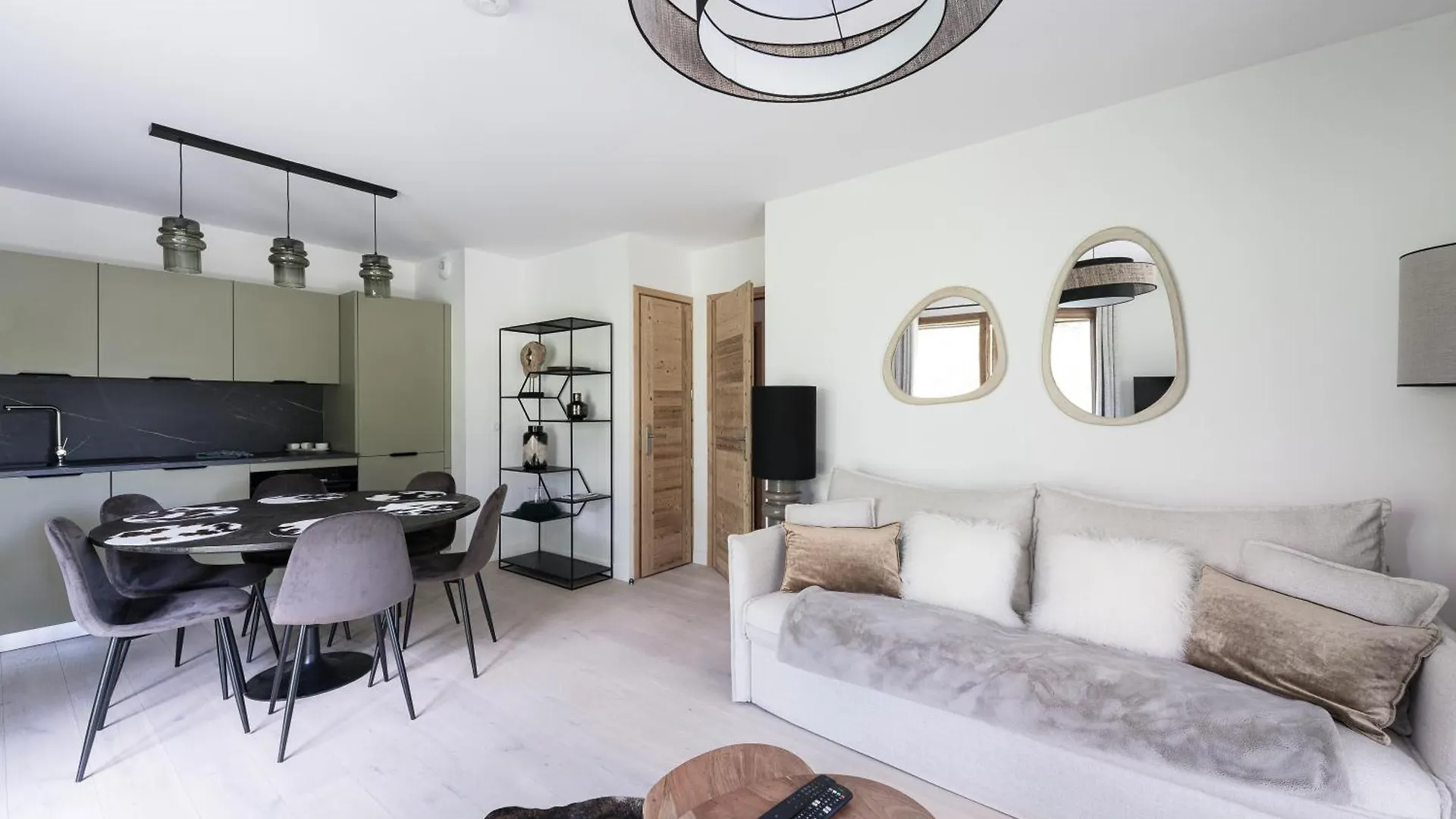 Apartment Sunny Megeve - Luxury Flat With Services France